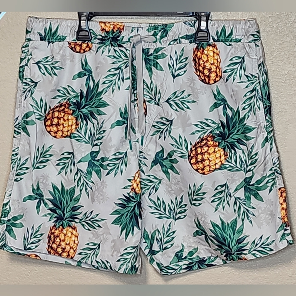 Surf Society Swim Wear Men's Pineapple Print Swim Trunks W/Pockets Size L NWOT